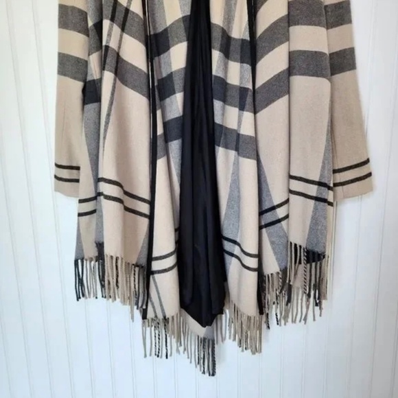 ZARA Plaid Fringe Coat - Picture 5 of 6